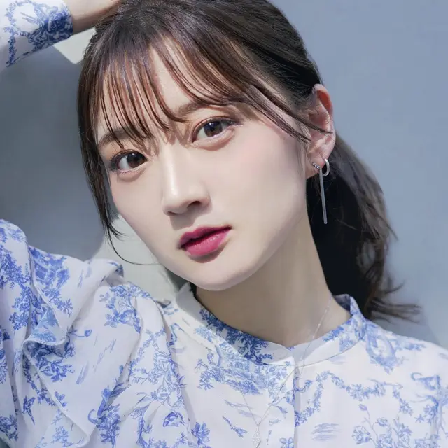 山根 綺