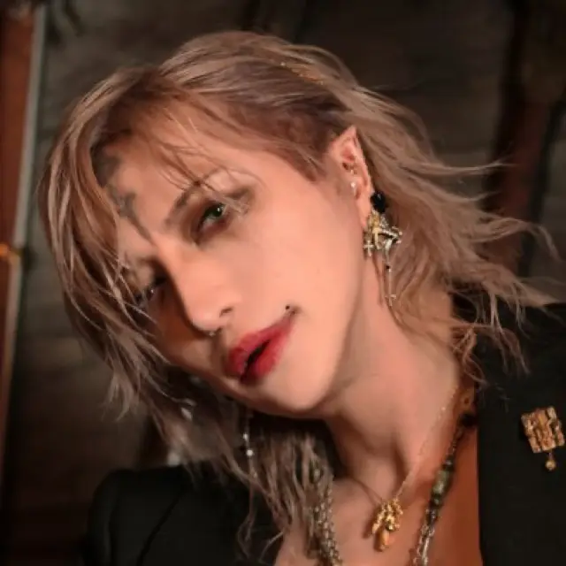 MiA